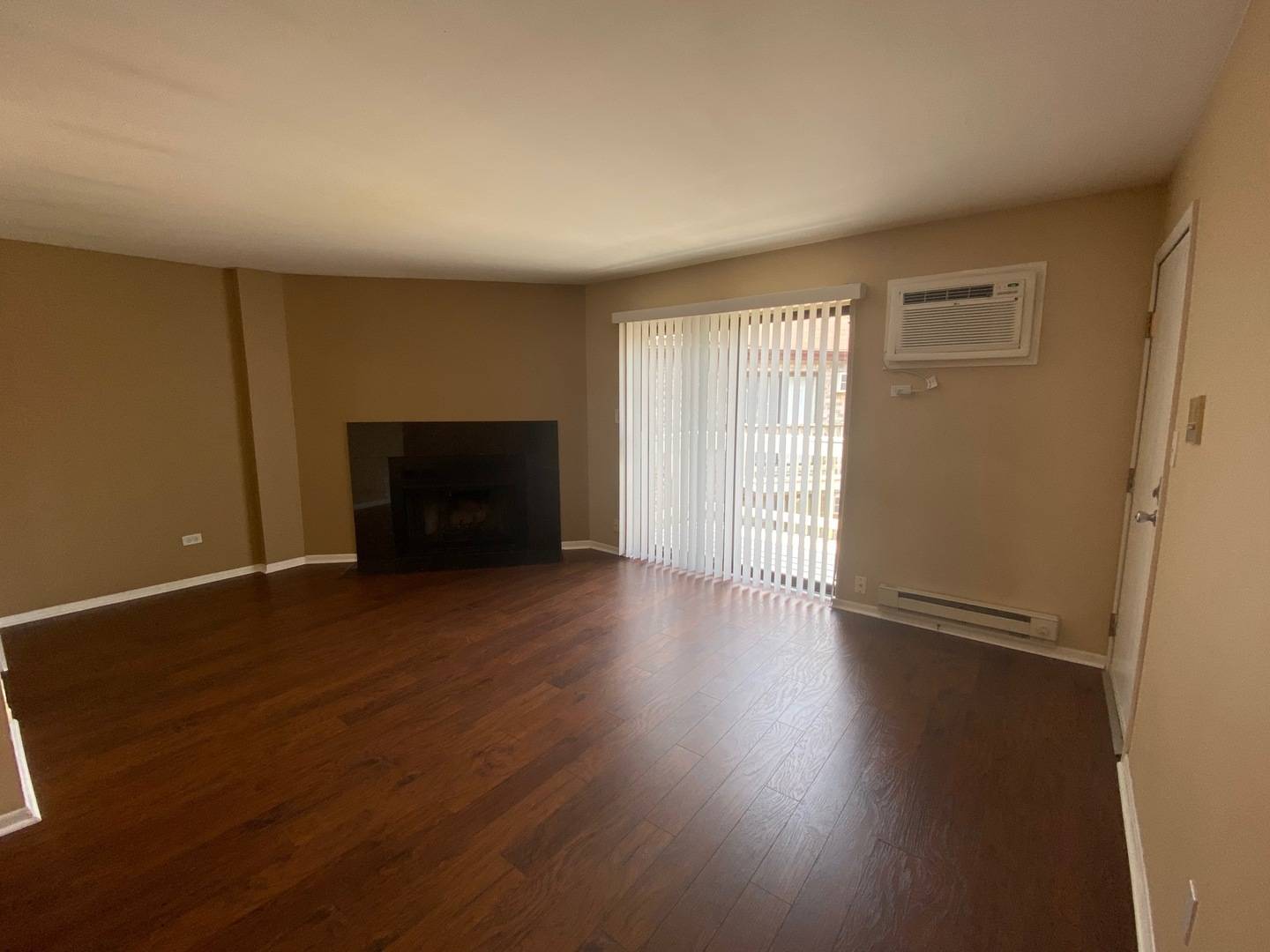 442 E OSAGE LN #3B, Palatine, IL 60067
