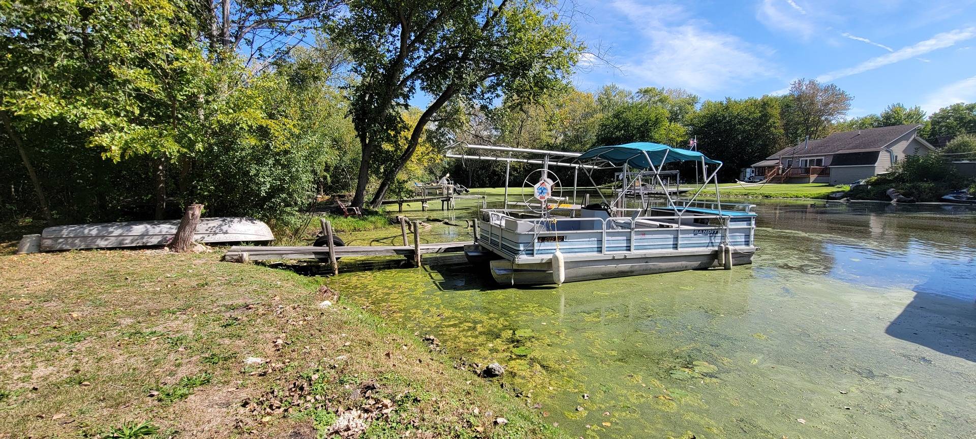 411 Kings RD, Fox Lake, IL 60020