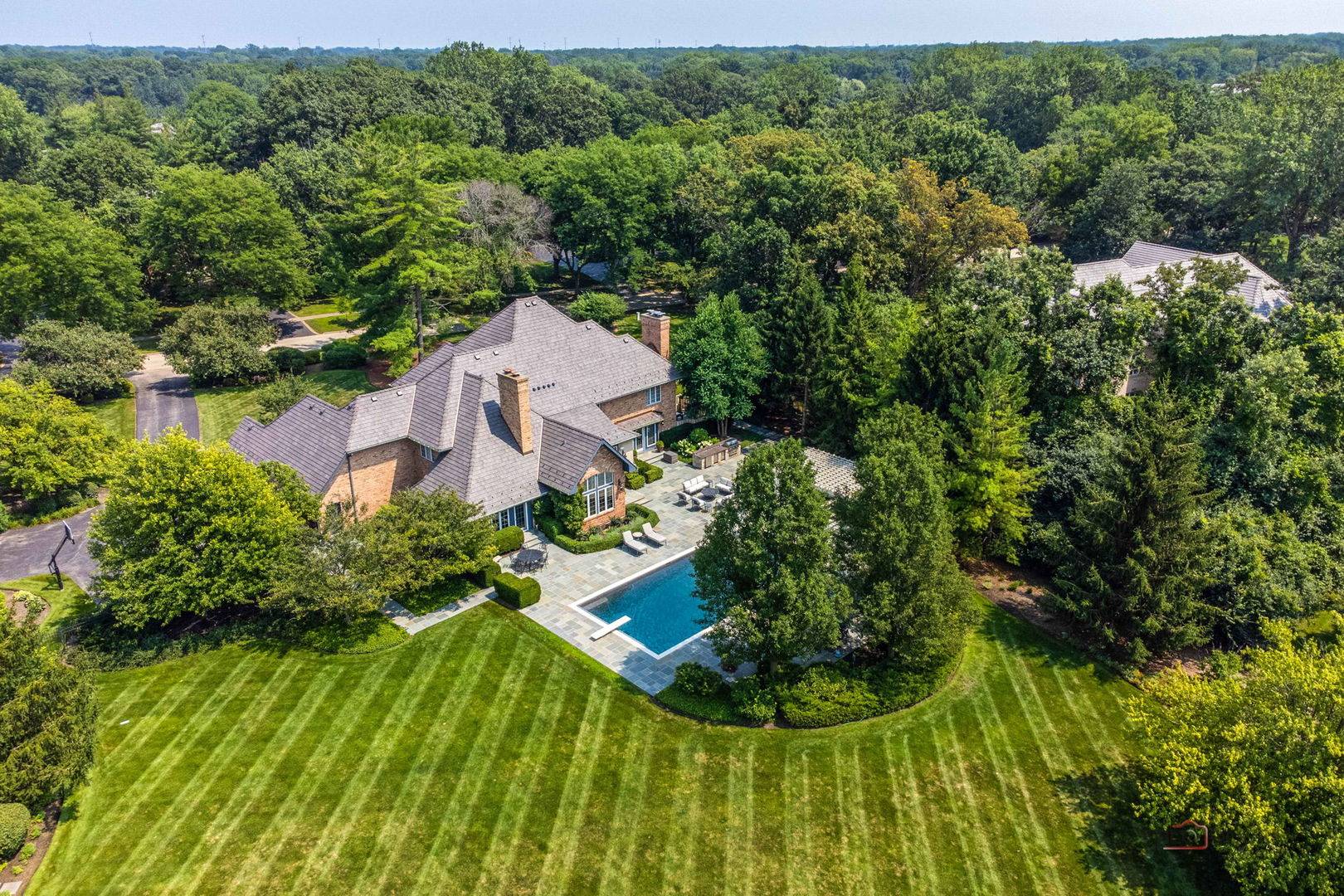 1090 Evergreen DR, Lake Forest, IL 60045