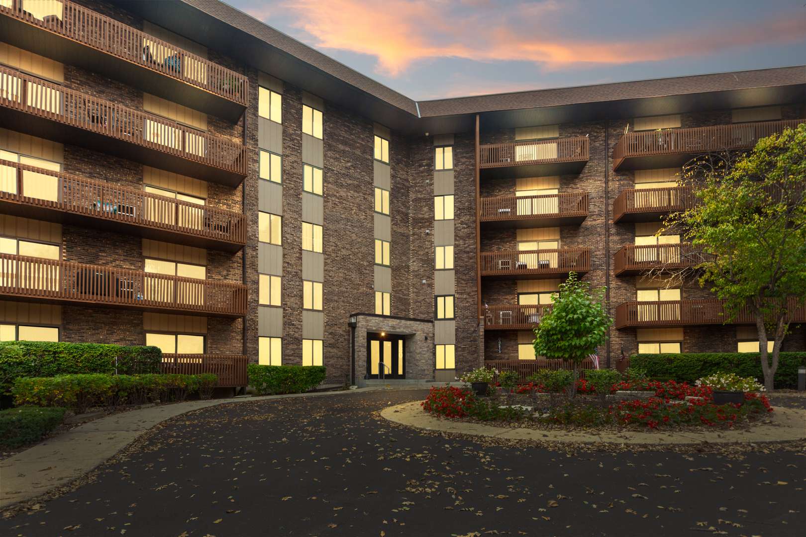 120 Lakeview DR #514, Bloomingdale, IL 60108