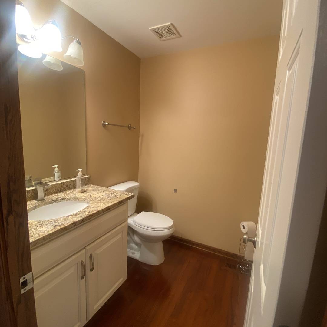 24446 Newport DR, Crete, IL 60417