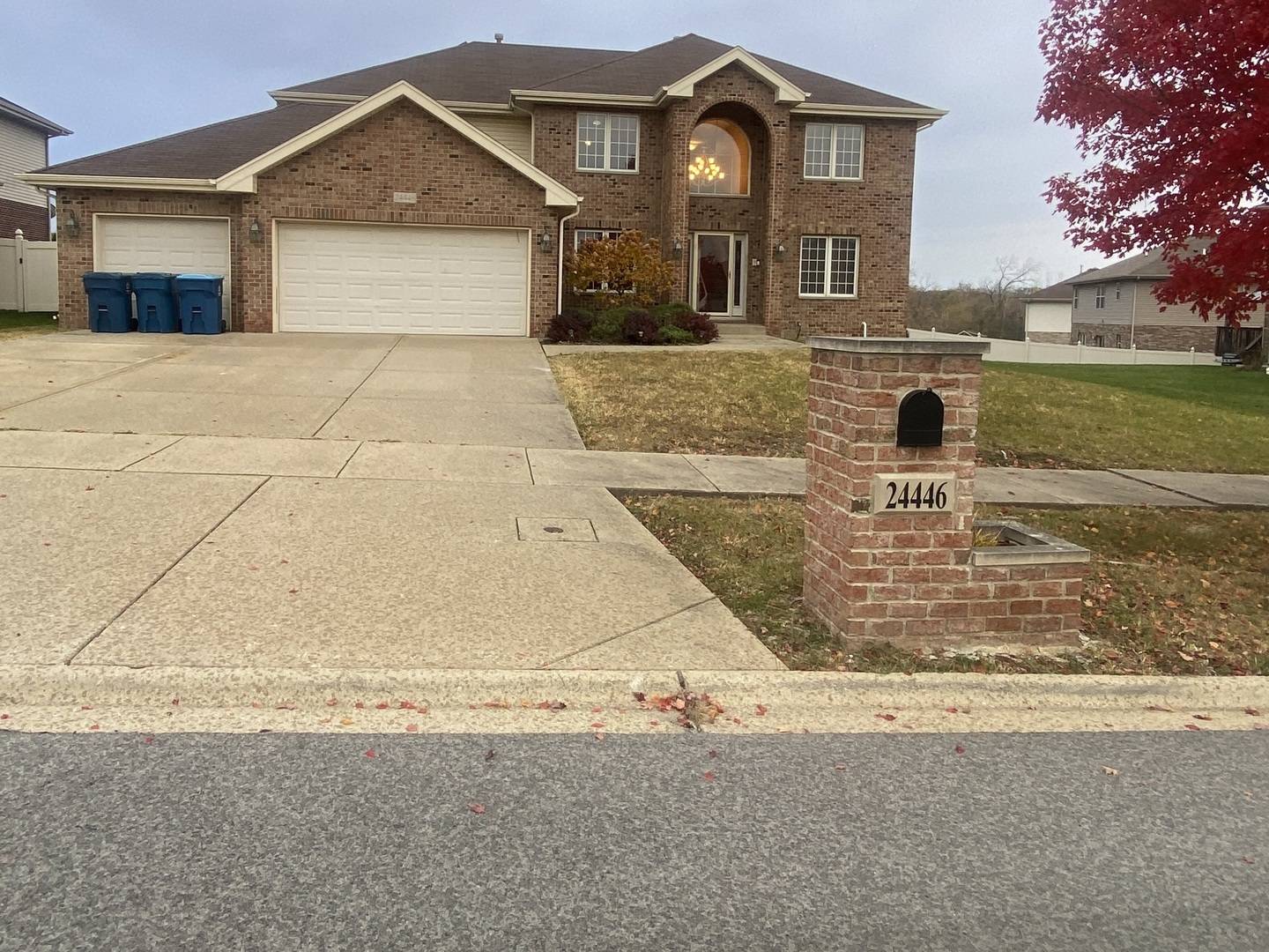 24446 Newport DR, Crete, IL 60417
