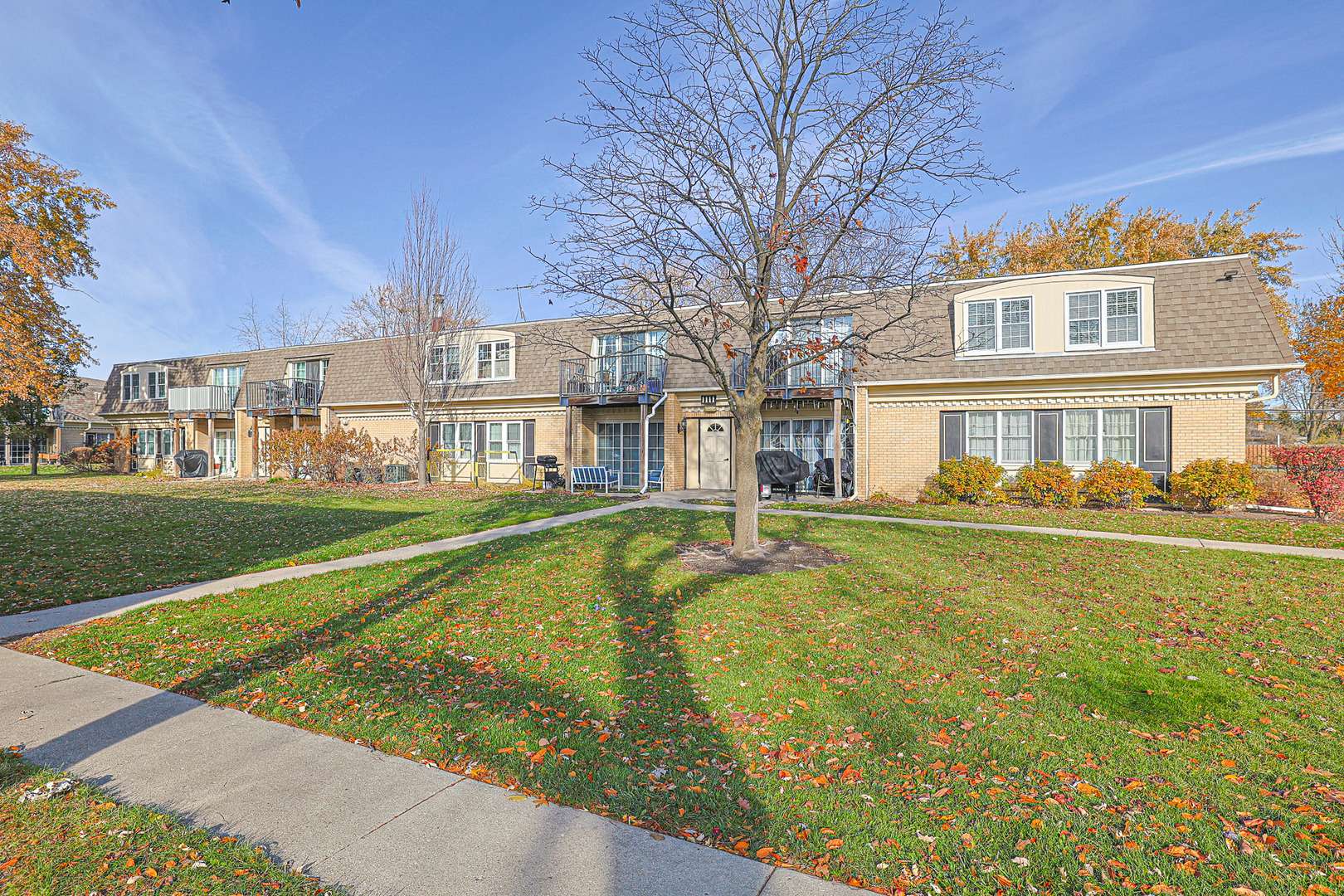 1111 Pleasant Run DR #911, Wheeling, IL 60090