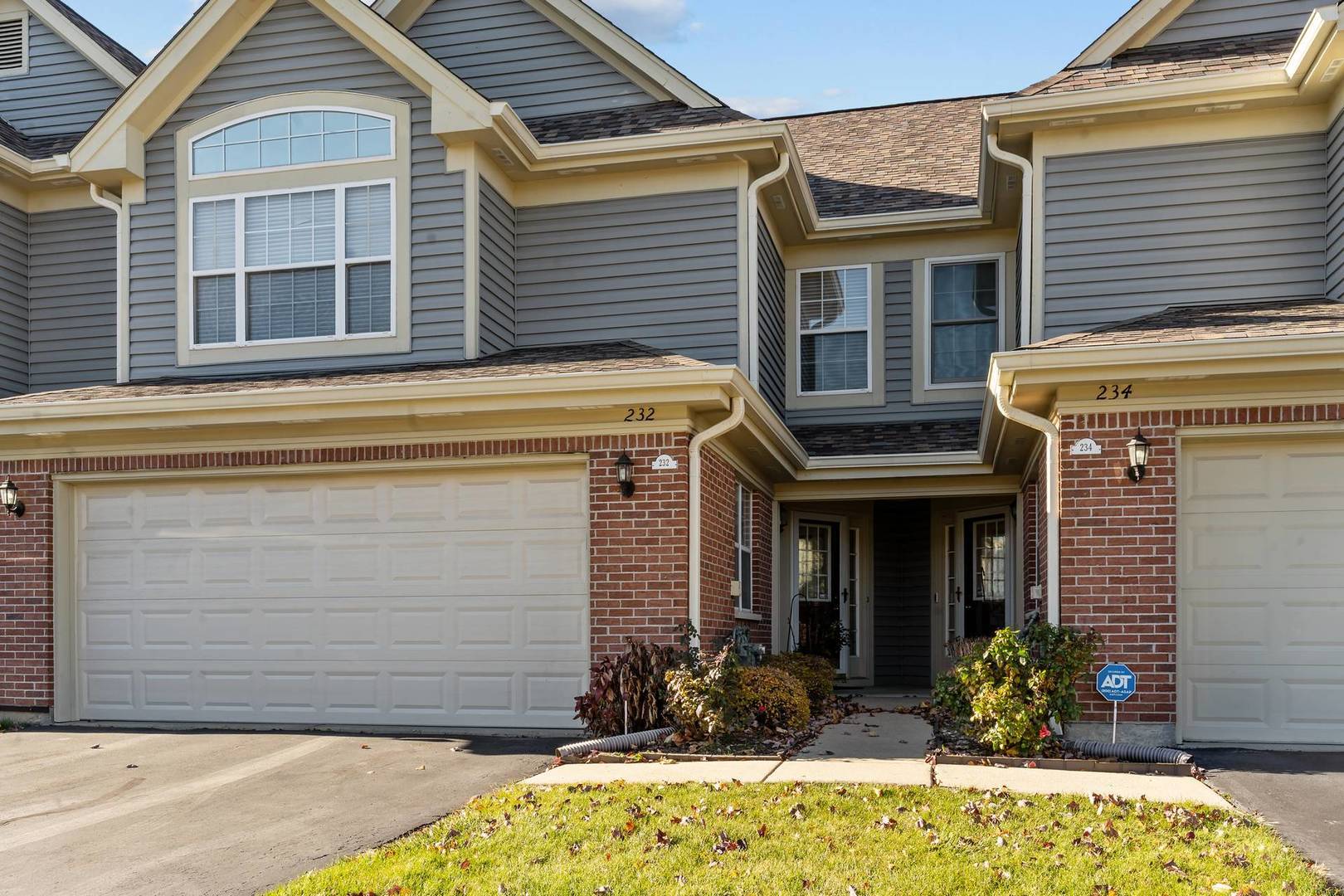 232 Manor DR, Buffalo Grove, IL 60089
