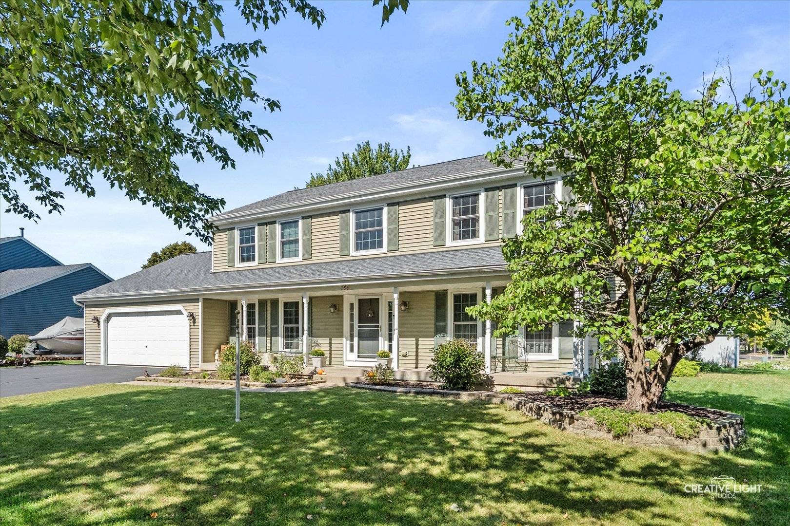 135 Chesterfield DR, Oswego, IL 60543