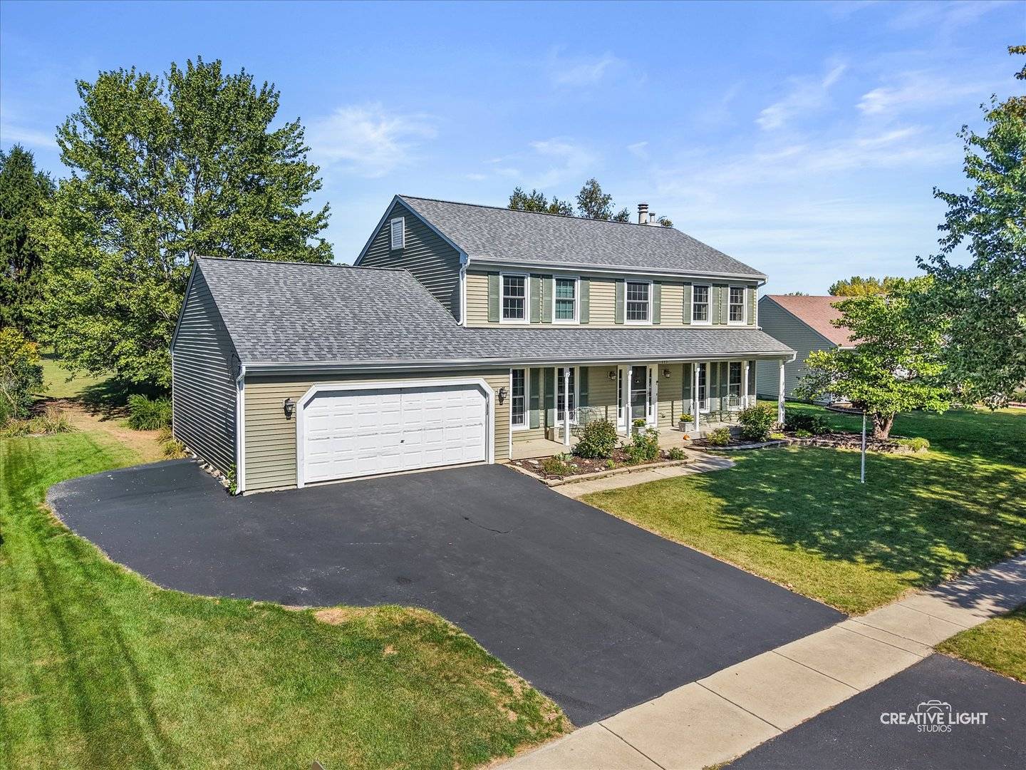 135 Chesterfield DR, Oswego, IL 60543