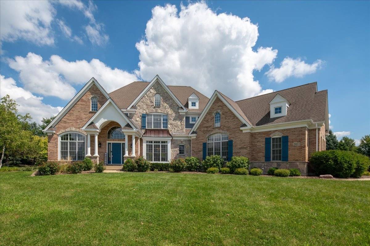 28413 W Harvest Glen CIR, Cary, IL 60013