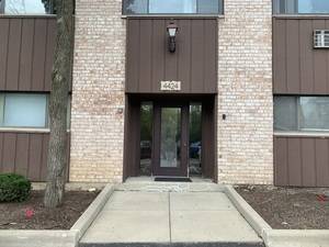 4424 Arbor CIR #3, Downers Grove, IL 60515