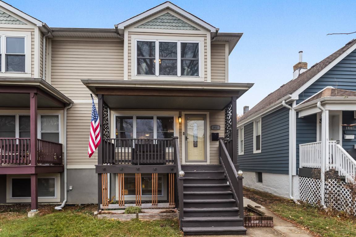 1811 Lyons ST, Evanston, IL 60201