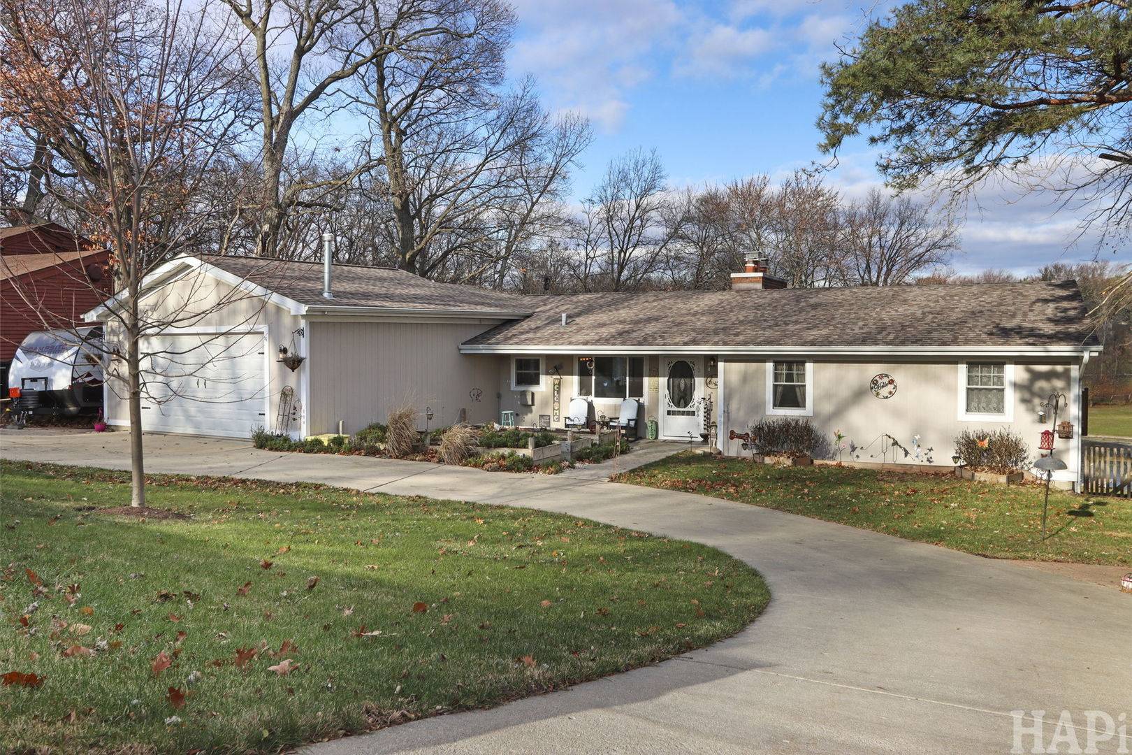 1512 W Oakleaf DR, Johnsburg, IL 60051