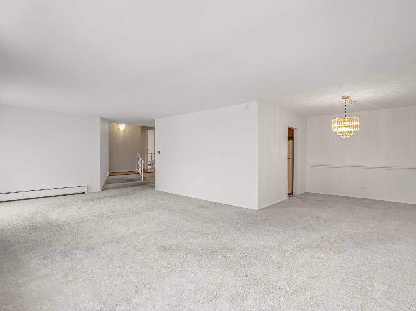 9009 Golf RD #2A, Des Plaines, IL 60016
