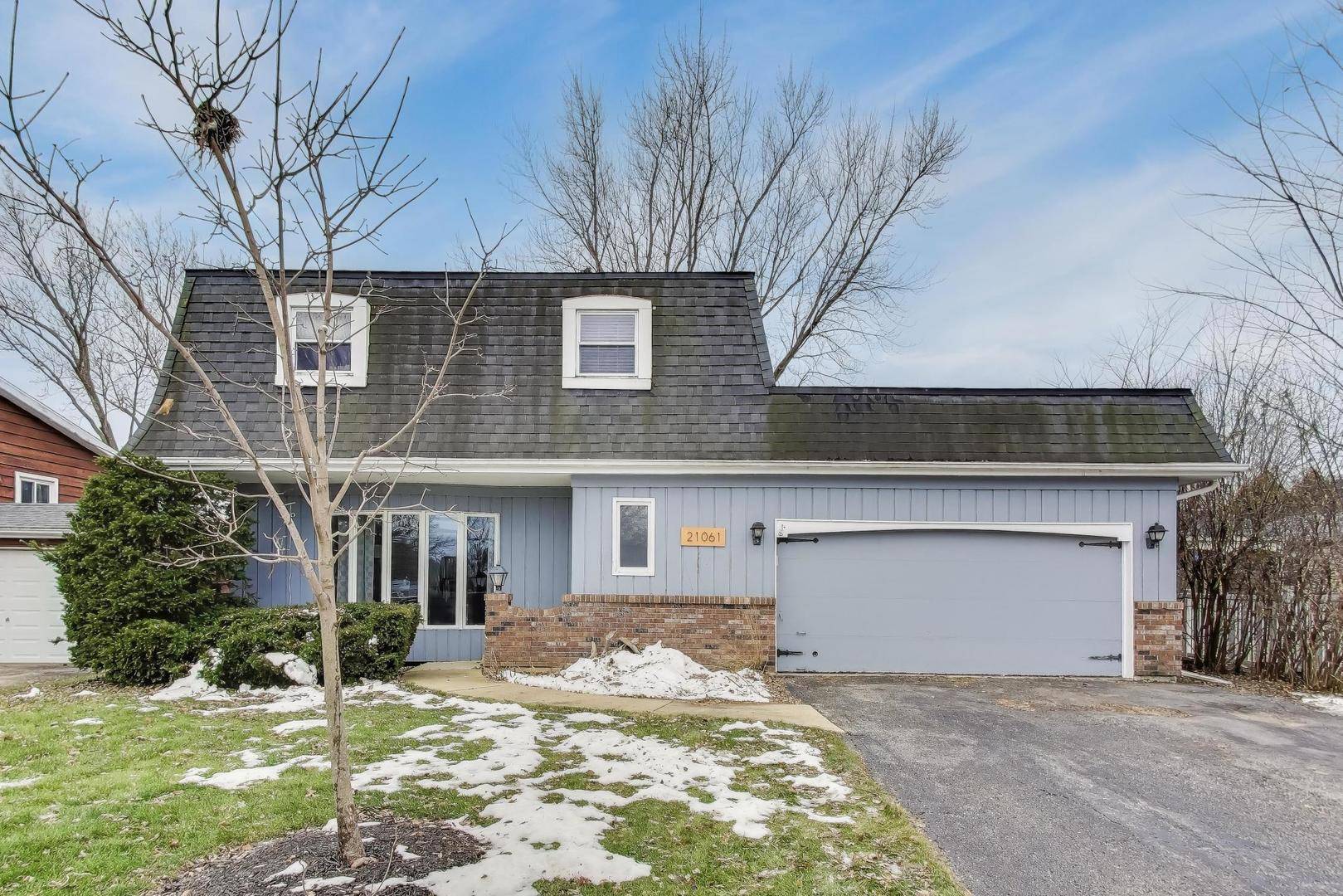 21061 W Marion AVE, Mundelein, IL 60060
