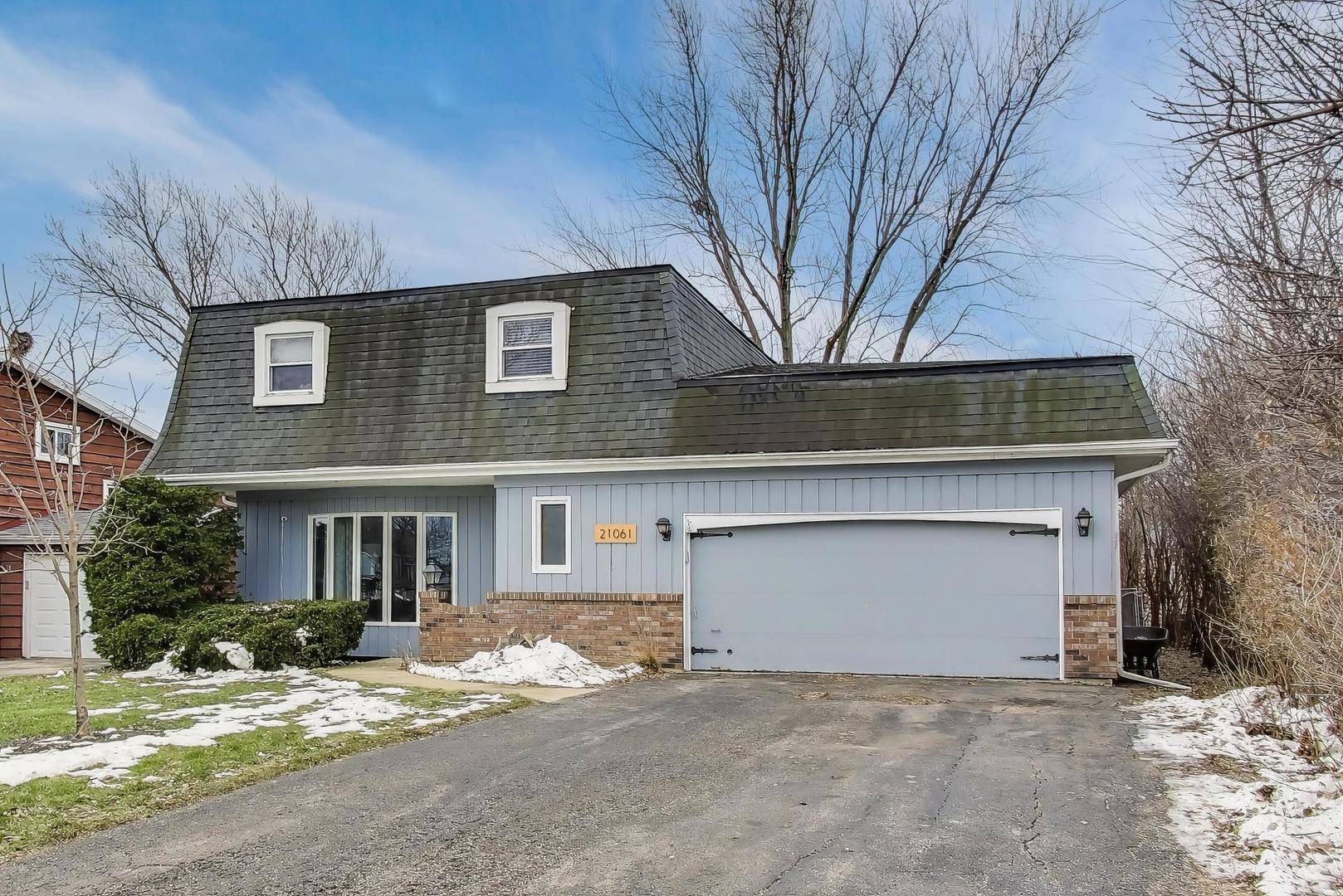 21061 W Marion AVE, Mundelein, IL 60060