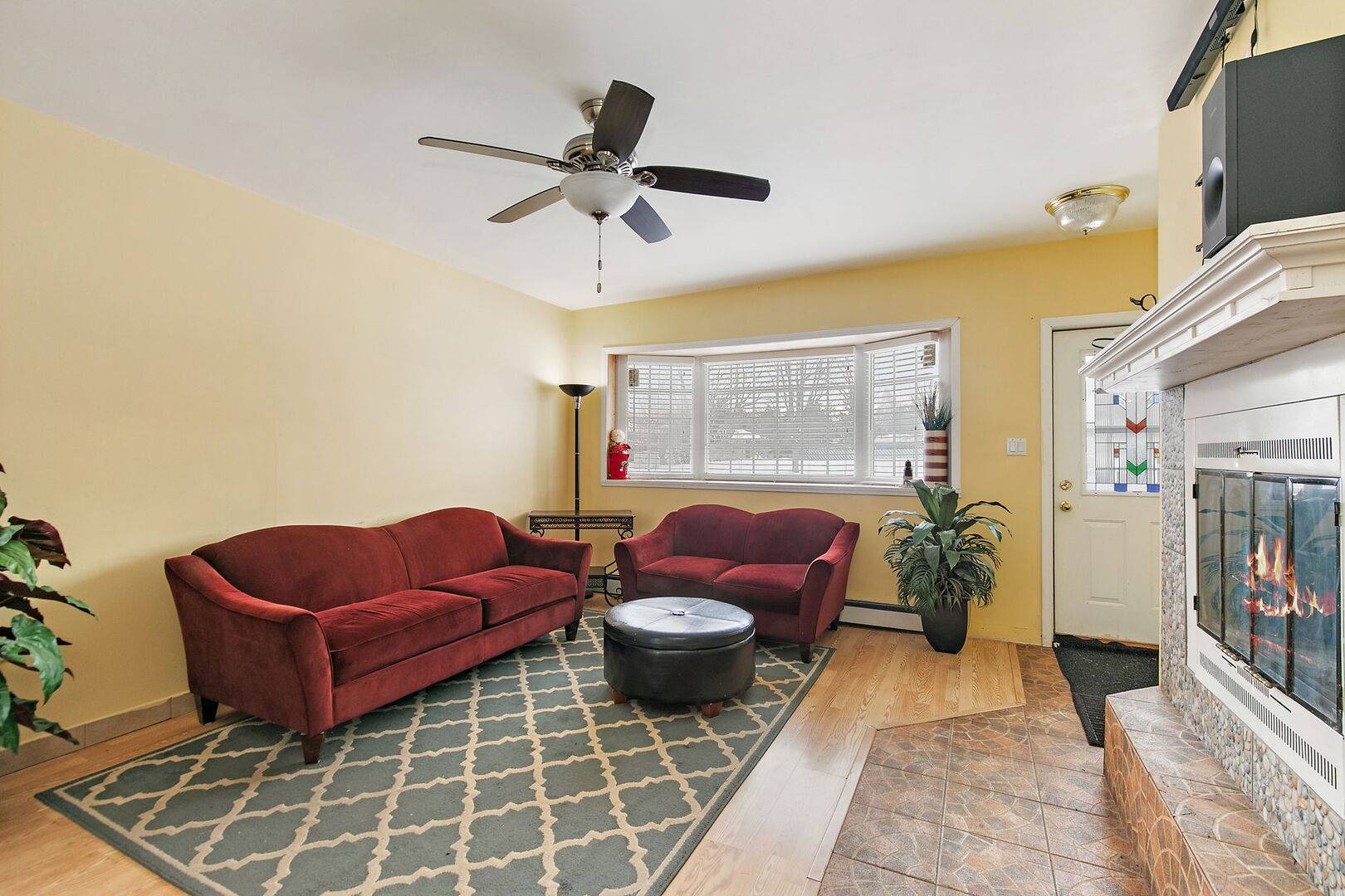 11618 Douglas AVE, Huntley, IL 60142