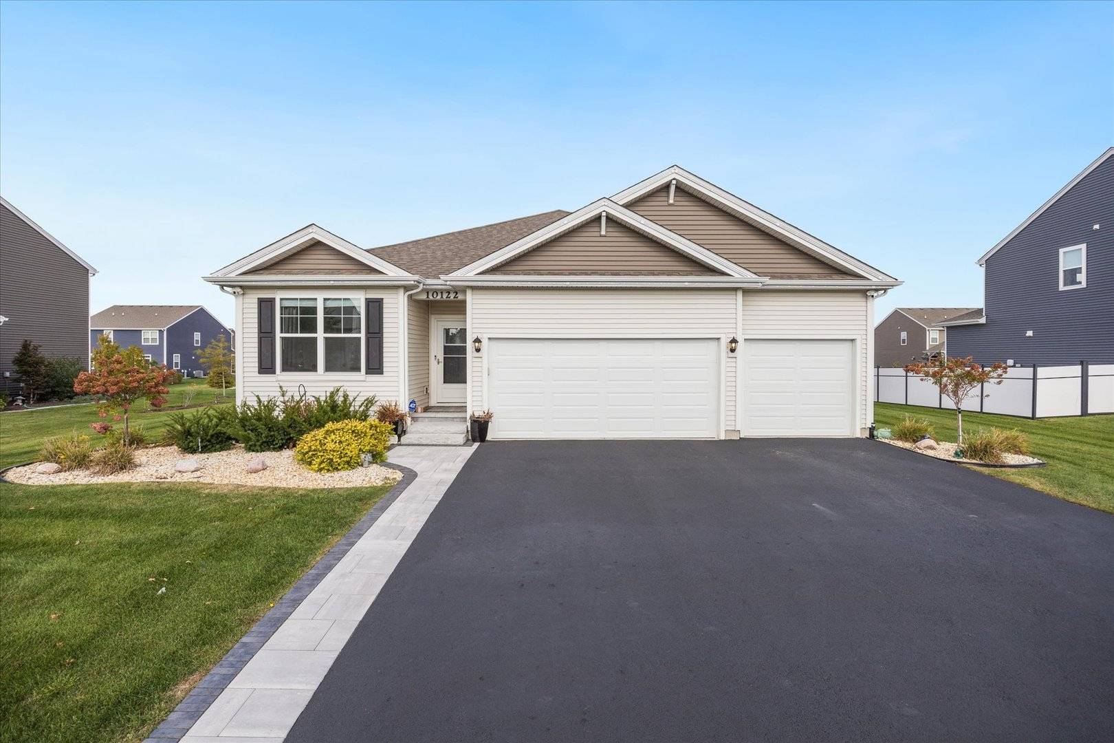 10122 Jonamac AVE, Huntley, IL 60142