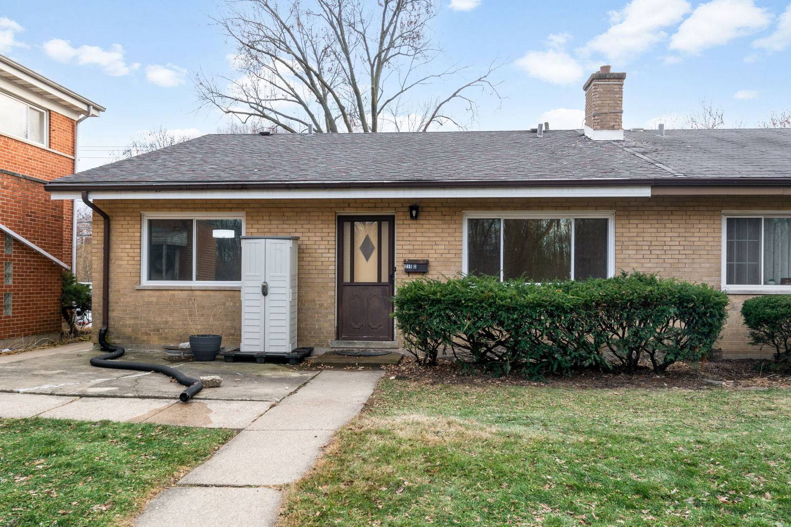 215 dodge AVE #C, Evanston, IL 60202