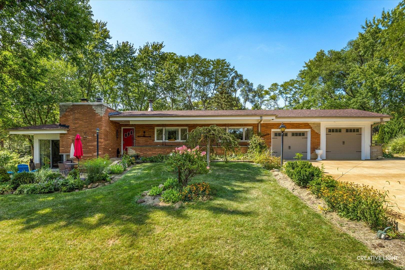 1002 Bruce DR, Elgin, IL 60120