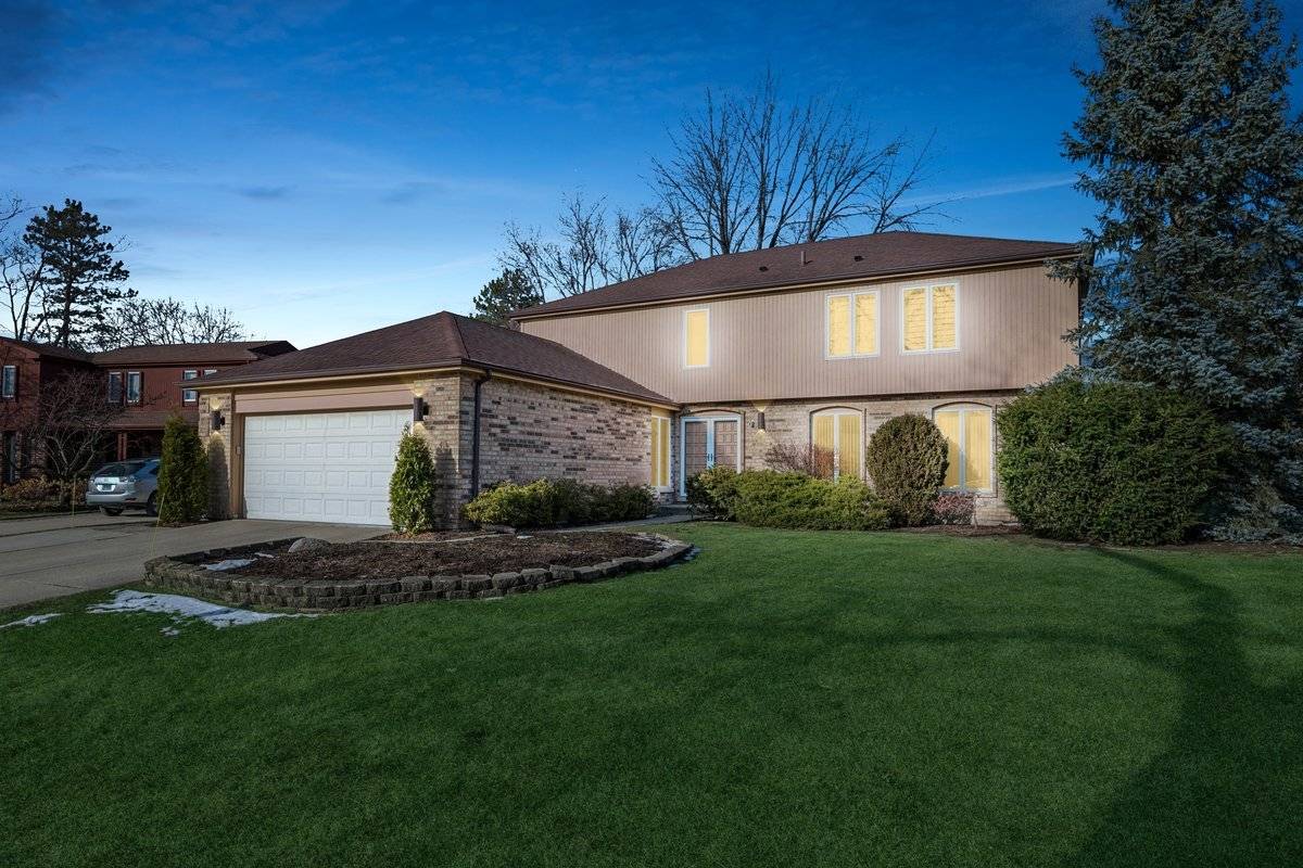800 Downing ST, Northbrook, IL 60062