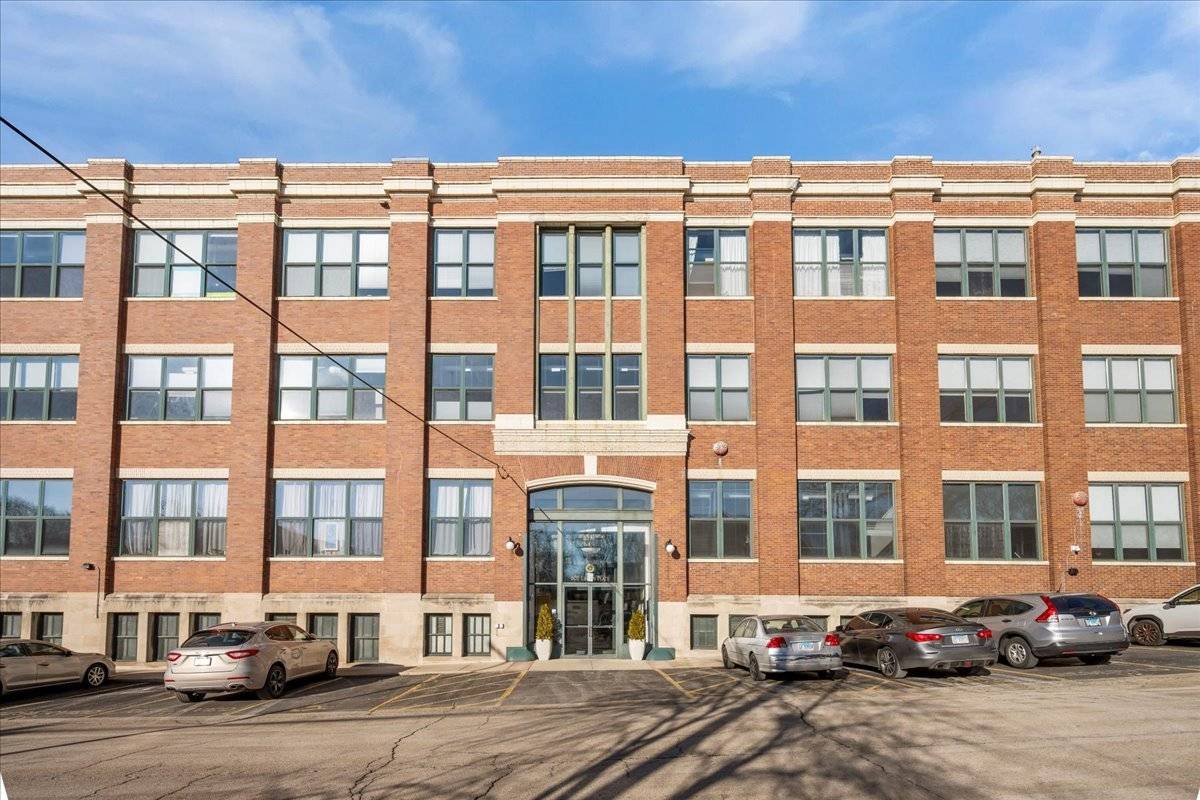 601 Linden PL #119, Evanston, IL 60202