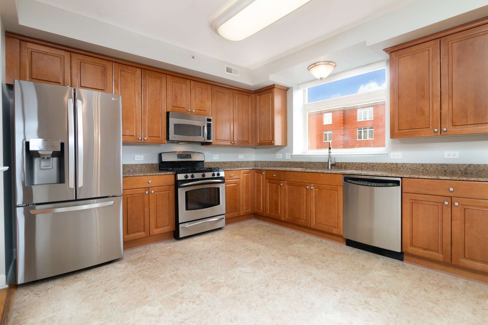 8440 Callie AVE #C405, Morton Grove, IL 60053
