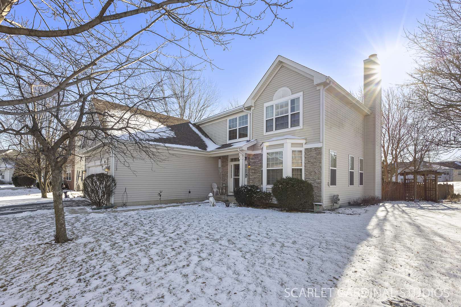 401 Bower LN, Oswego, IL 60543