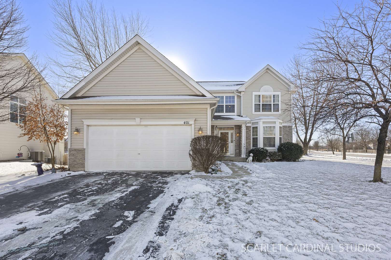401 Bower LN, Oswego, IL 60543