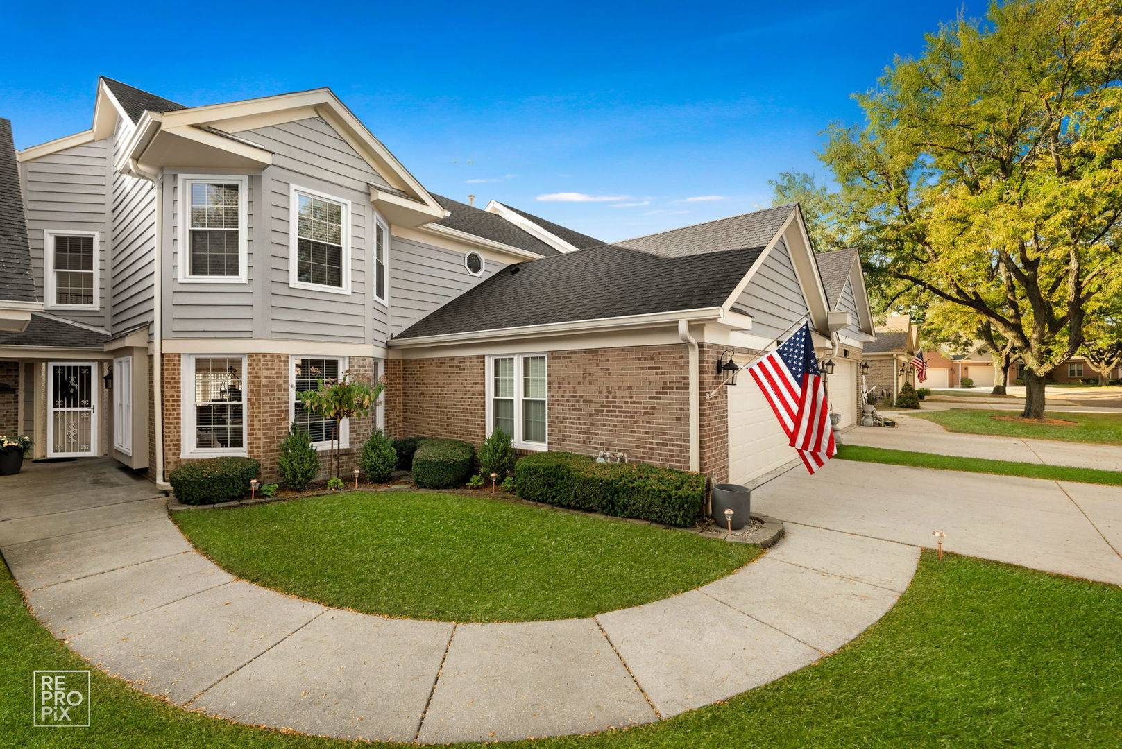 544 Philip DR, Bartlett, IL 60103