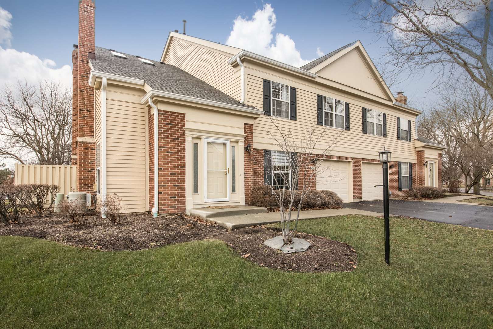 204 Cold Spring CT, Palatine, IL 60067