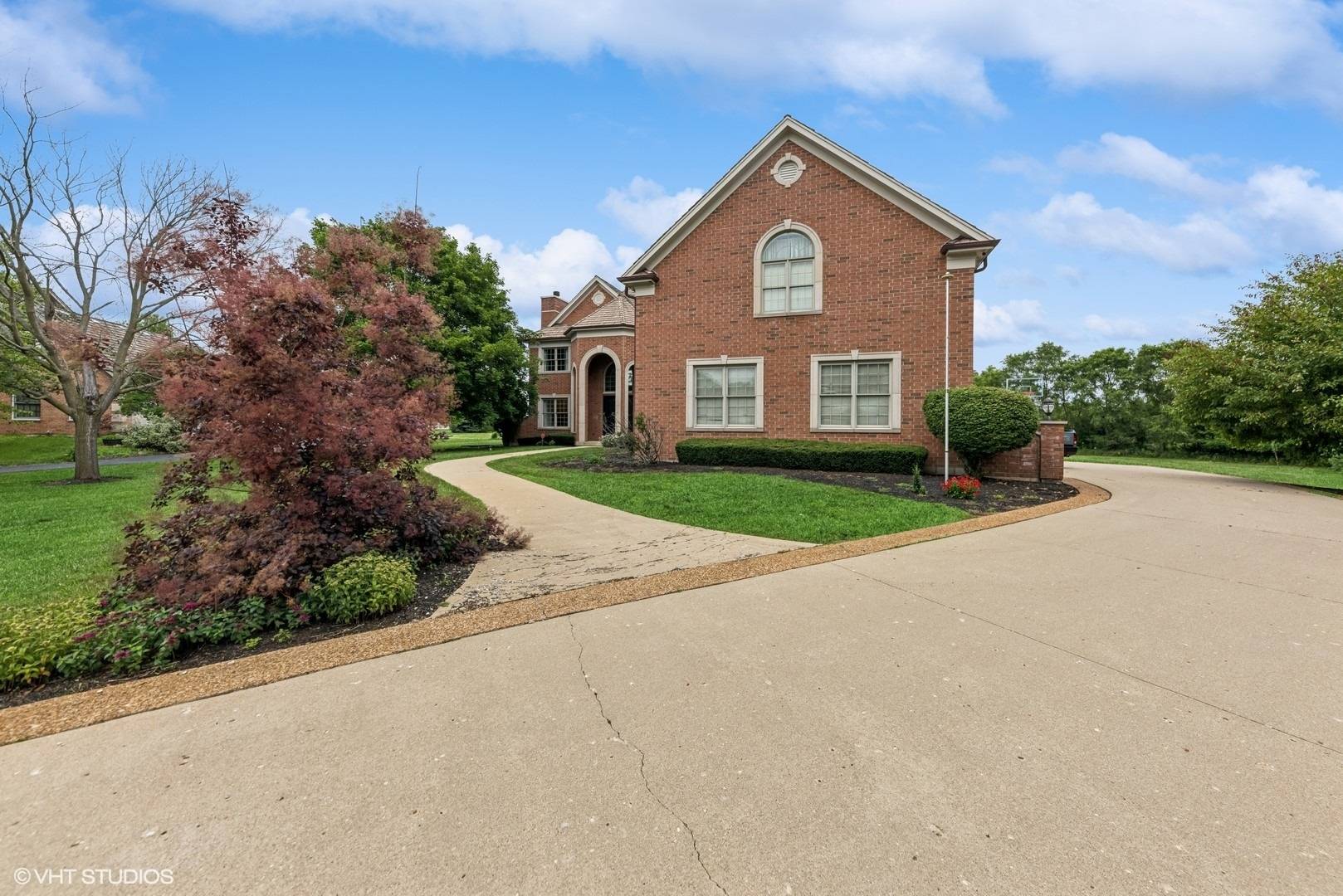 8610 Steeple LN, Spring Grove, IL 60081