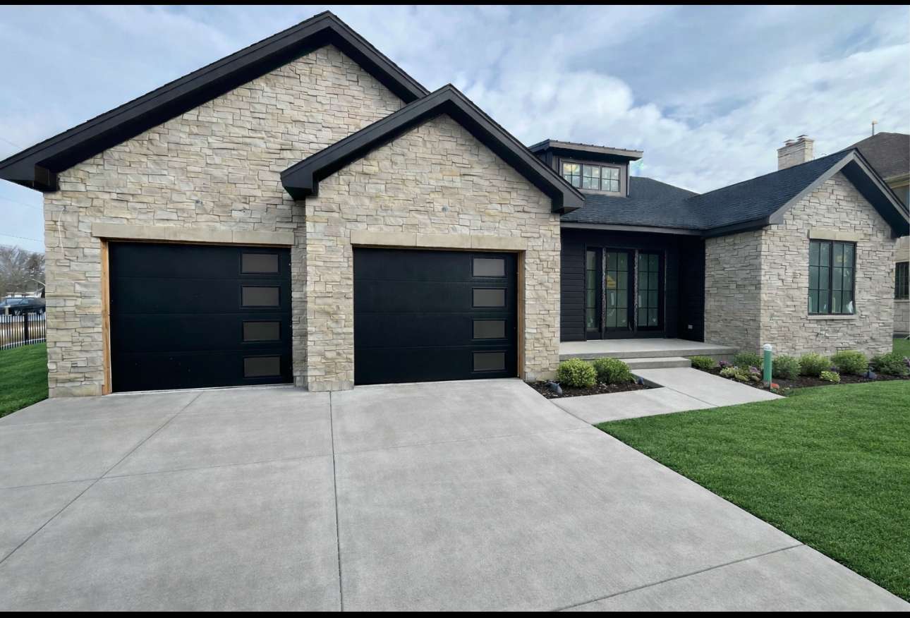 1435 Pfingsten RD, Northbrook, IL 60062
