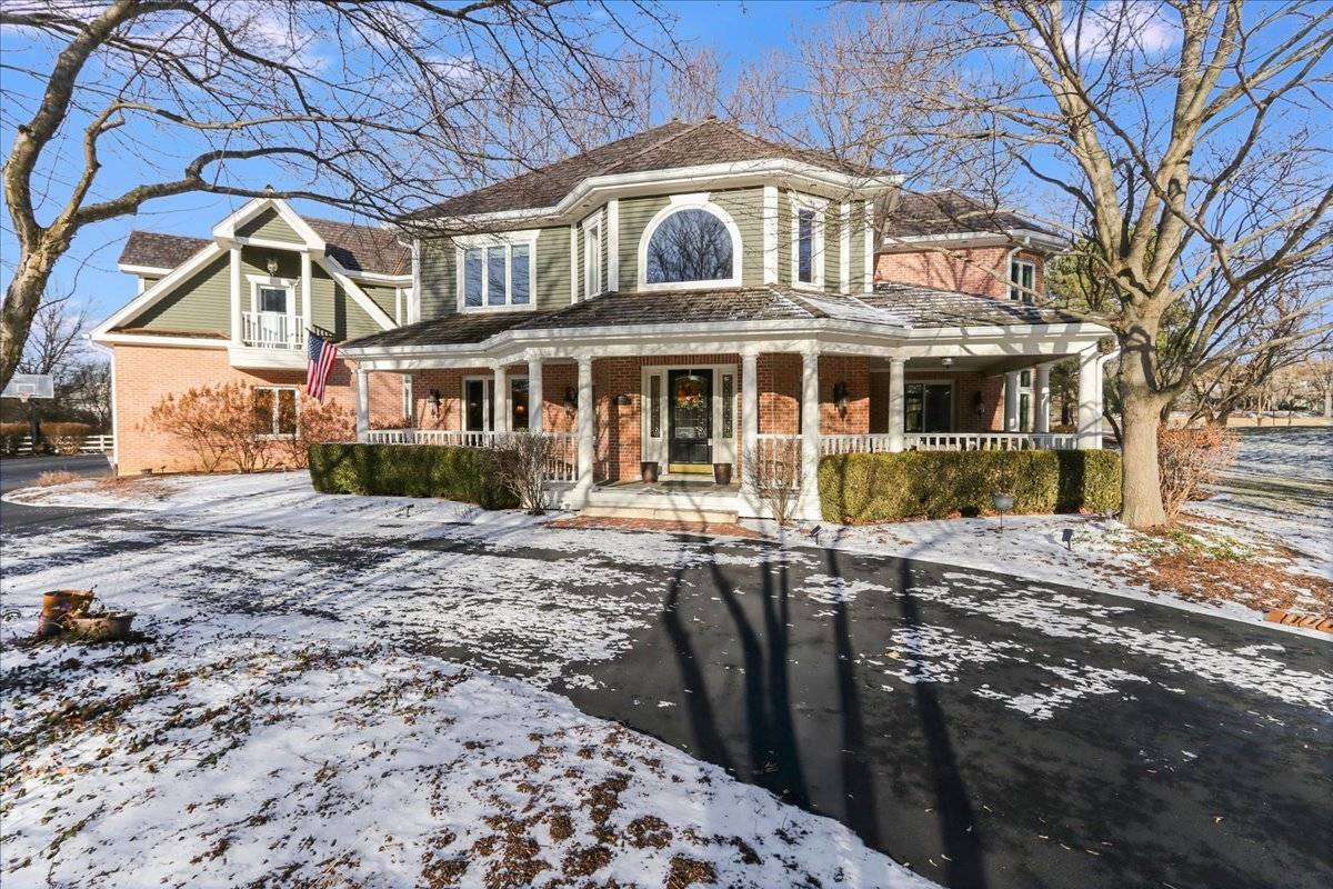 27022 W Coventry CT, Lake Barrington, IL 60010