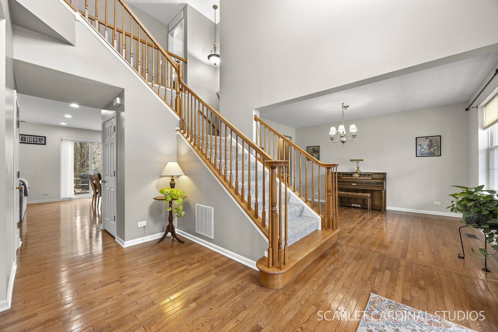 628 Ebony DR, Oswego, IL 60543
