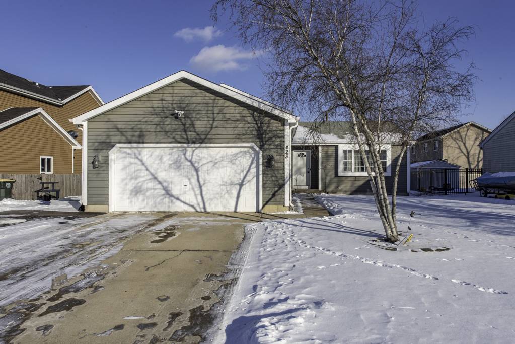423 Windridge DR, Round Lake Park, IL 60073
