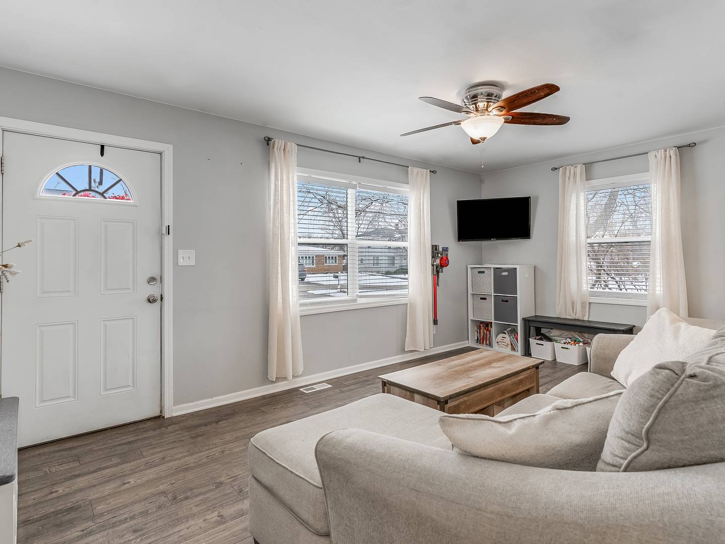 3904 N Lincoln ST, Westmont, IL 60559