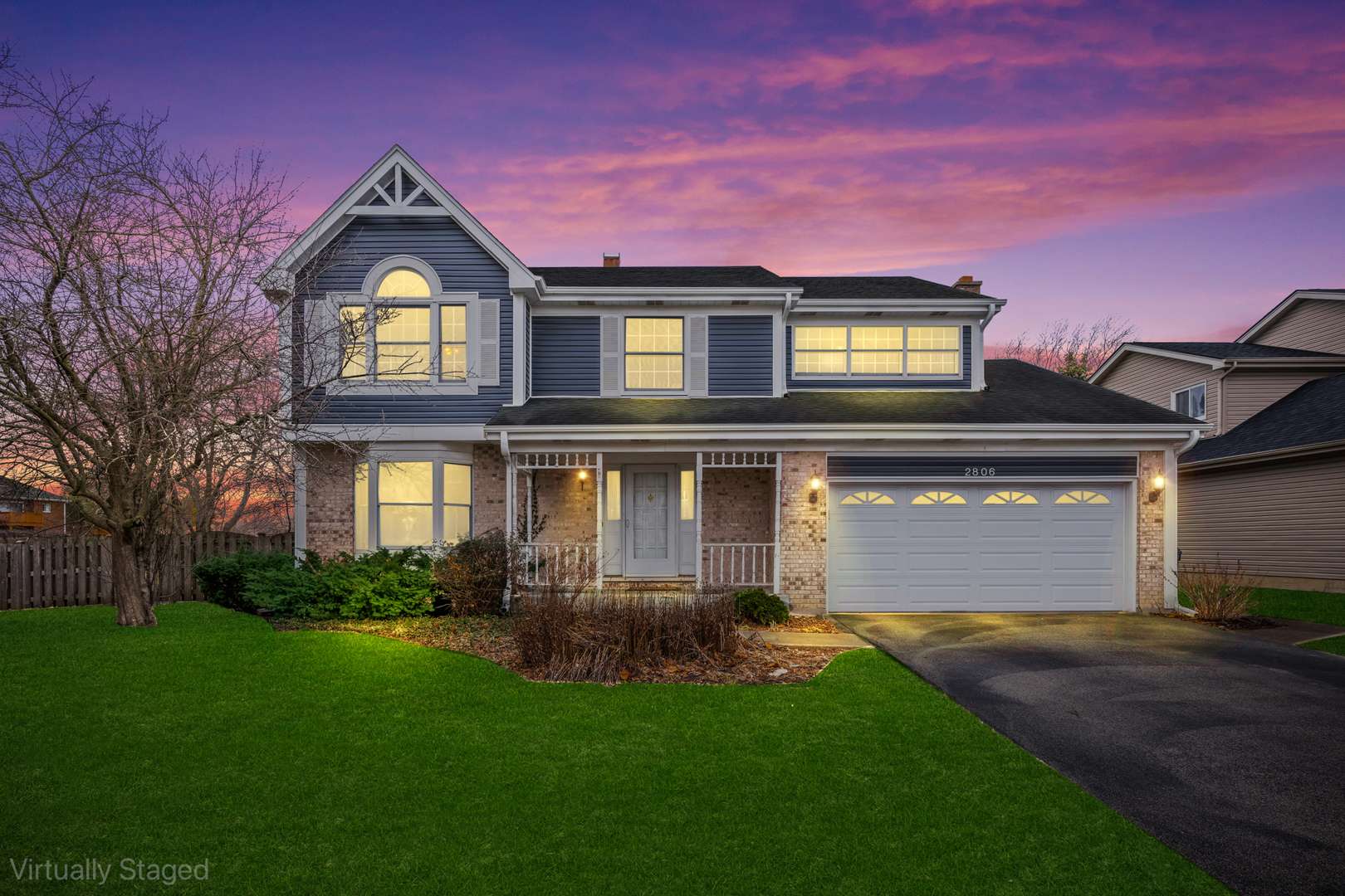 2806 N Stanford DR, Arlington Heights, IL 60004