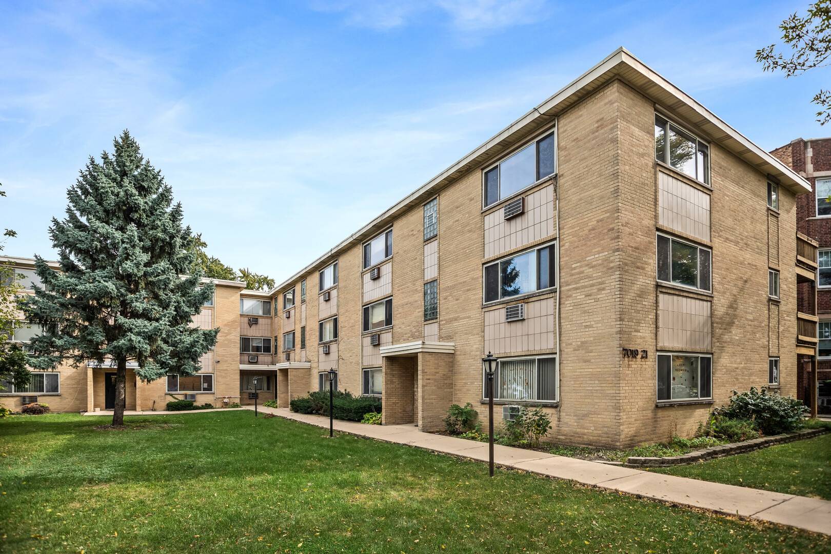7019 N Ridge BLVD #3A, Chicago, IL 60645