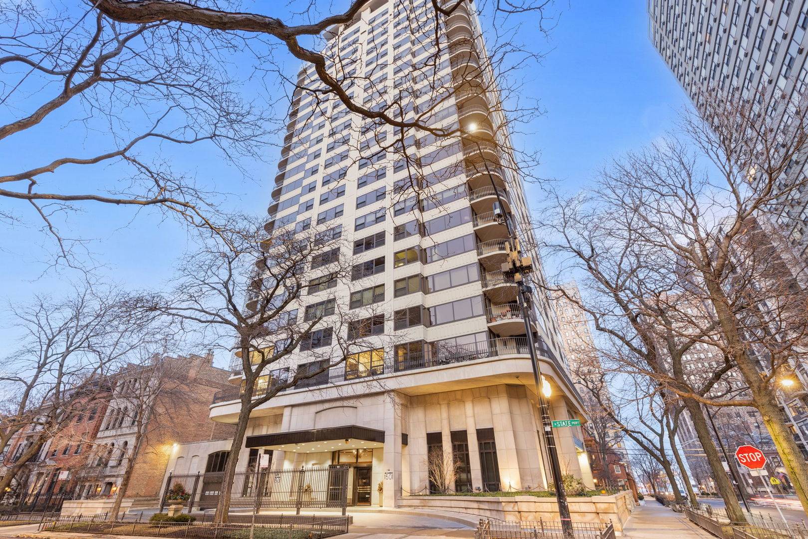 1501 N State Pkwy #12A, Chicago, IL 60610