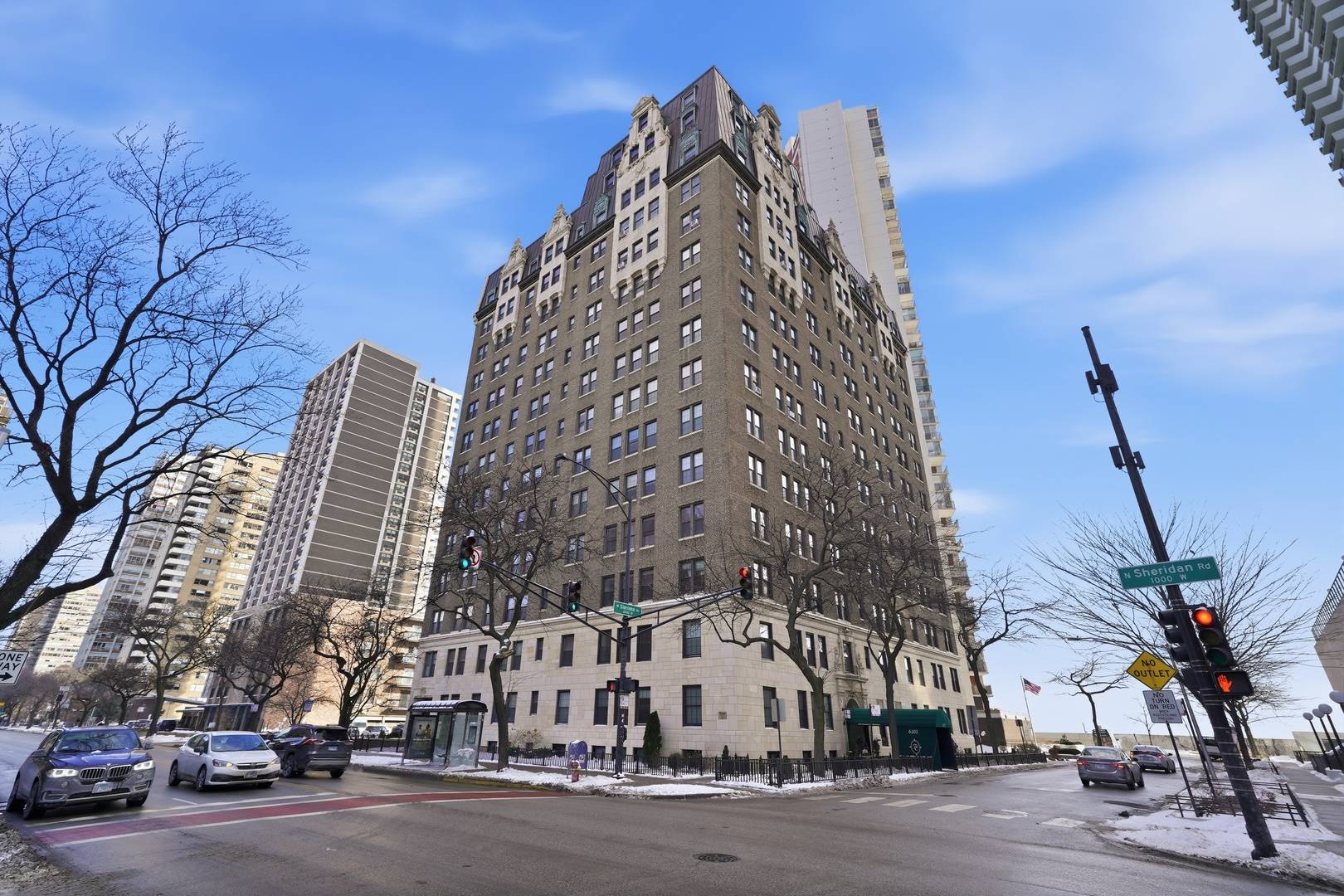 6101 N Sheridan RD #12E, Chicago, IL 60660
