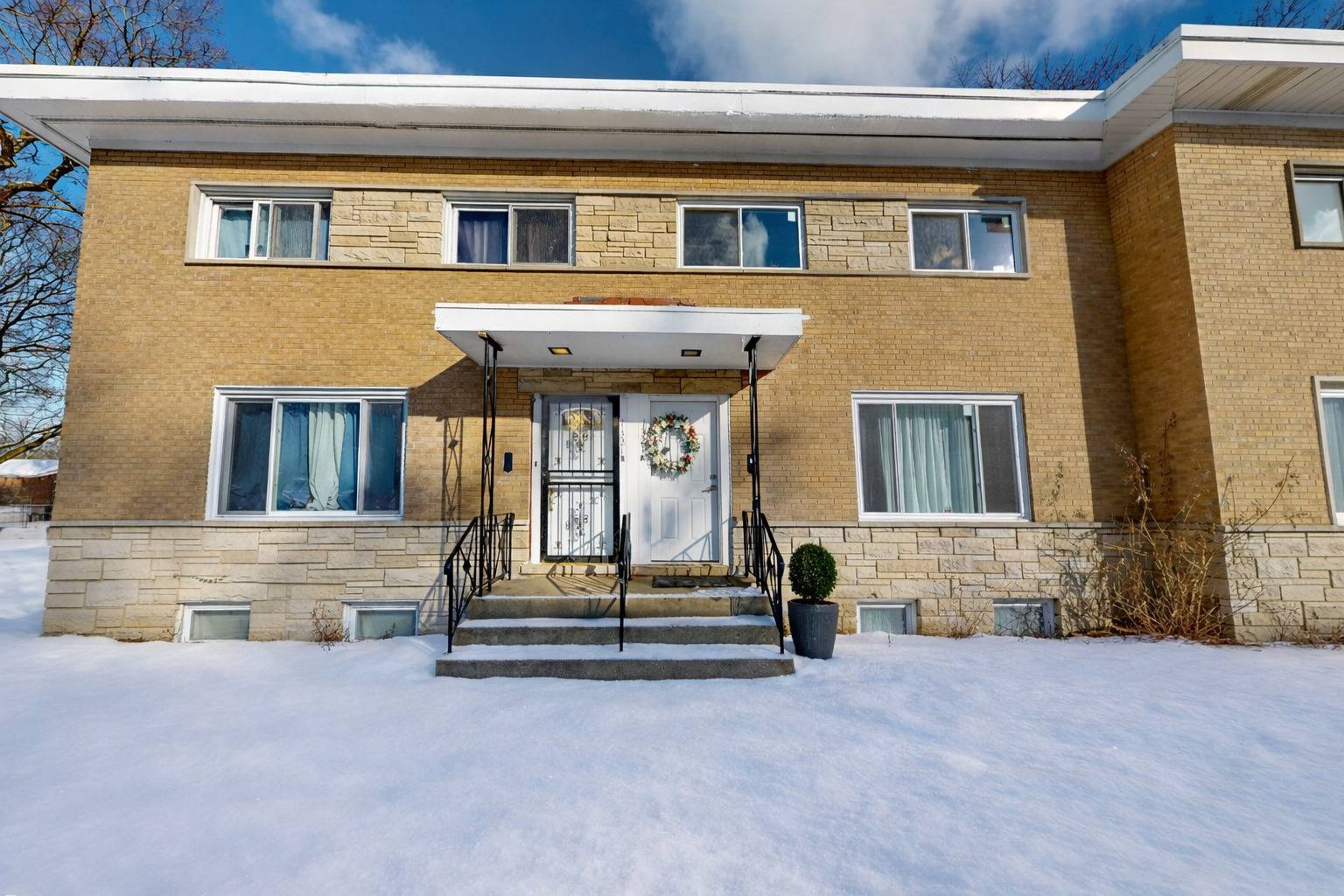 1321 Pitner AVE #A, Evanston, IL 60201