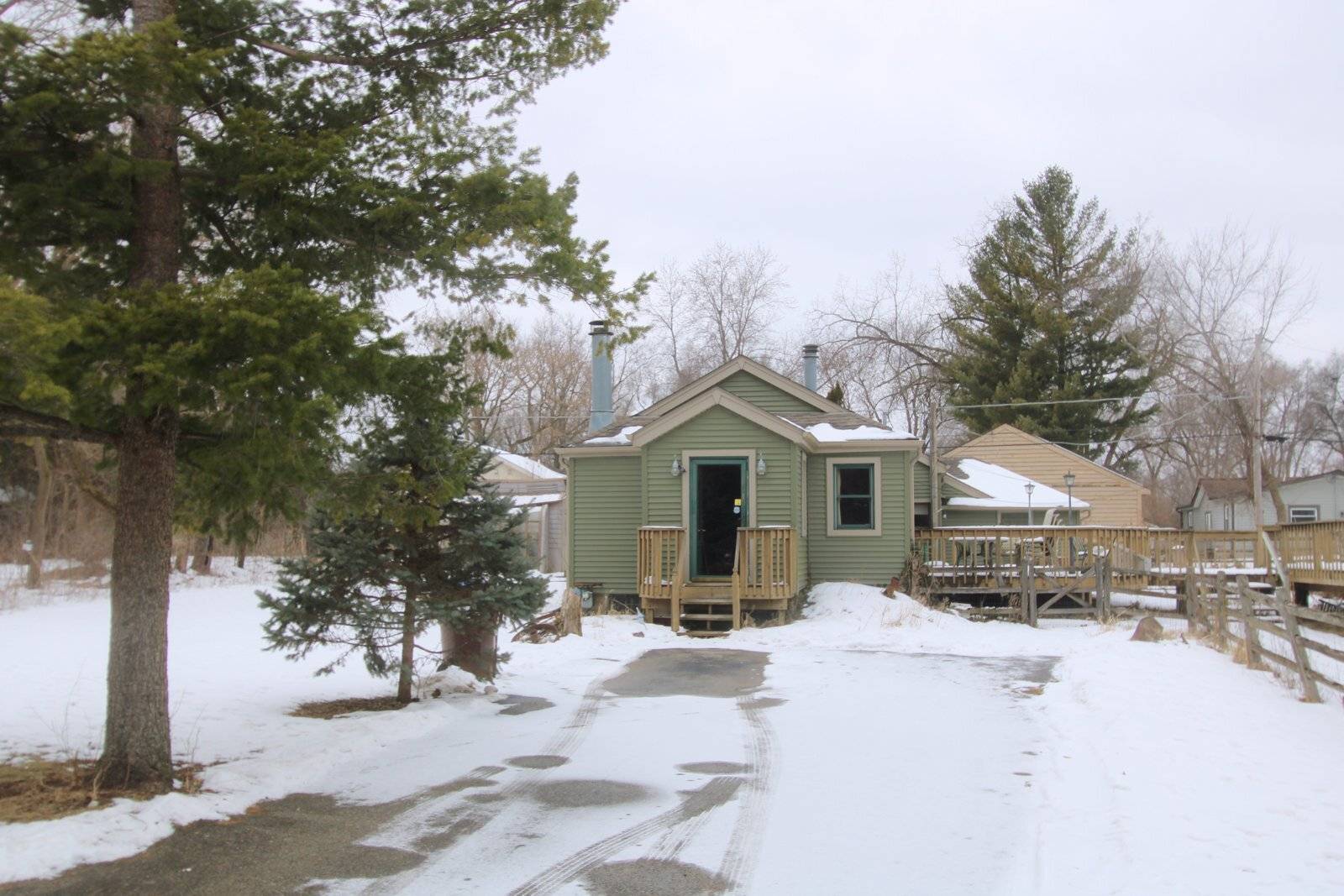 104 Columbine ST, Crystal Lake, IL 60014