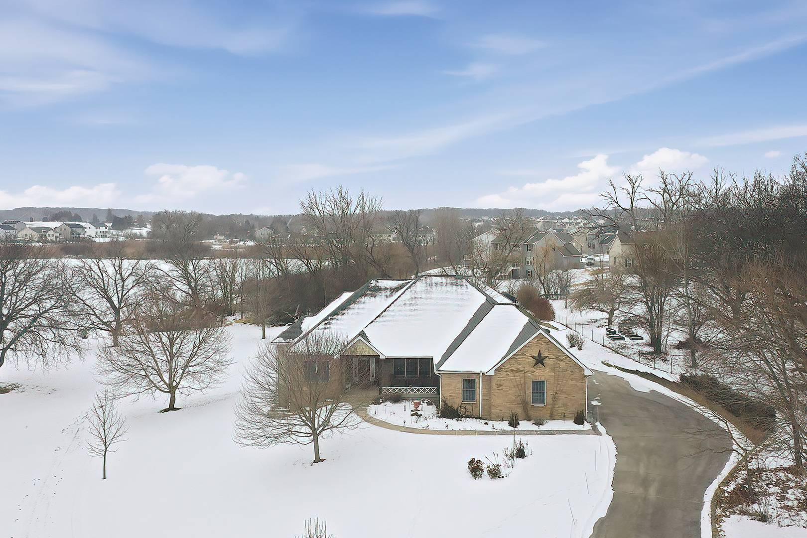 33817 N Fischer DR, Ingleside, IL 60041