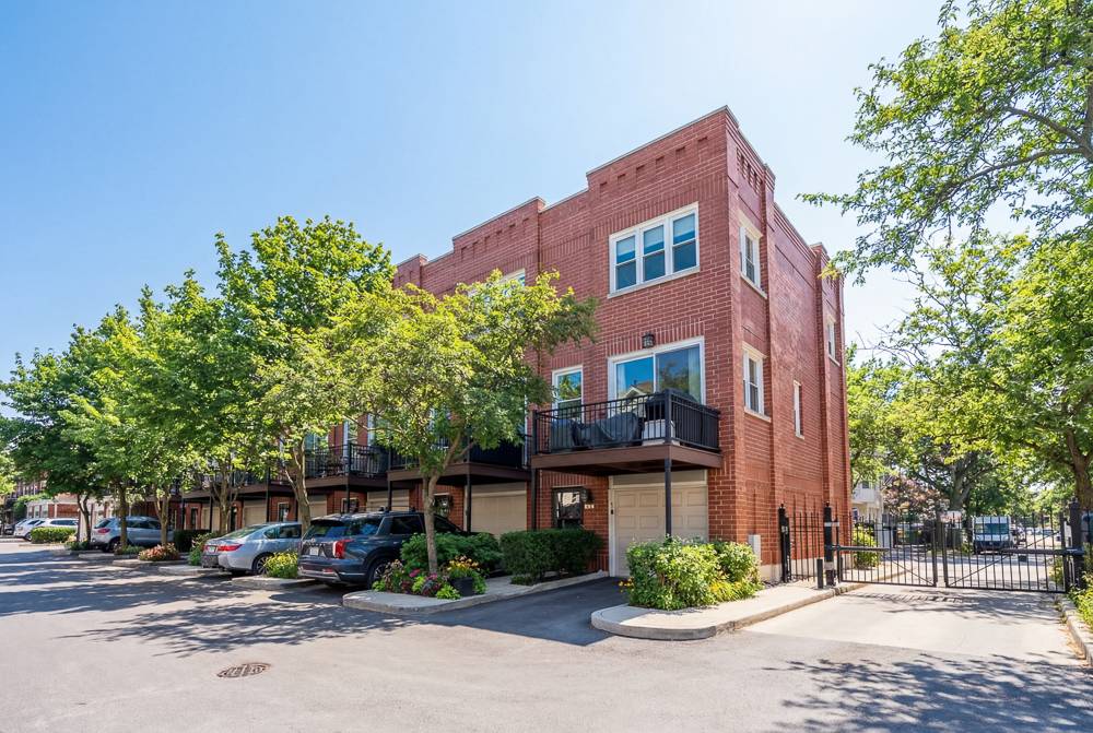2849 N Wolcott AVE #A, Chicago, IL 60657