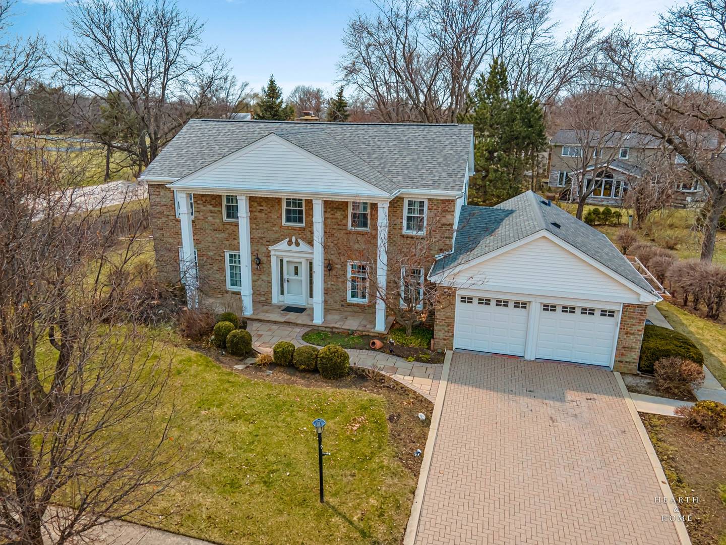 1358 W Borders DR, Palatine, IL 60067