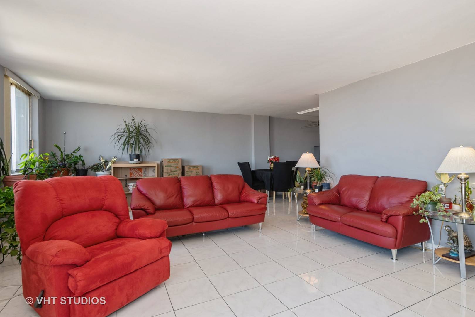 40 N Tower RD #14A, Oak Brook, IL 60523