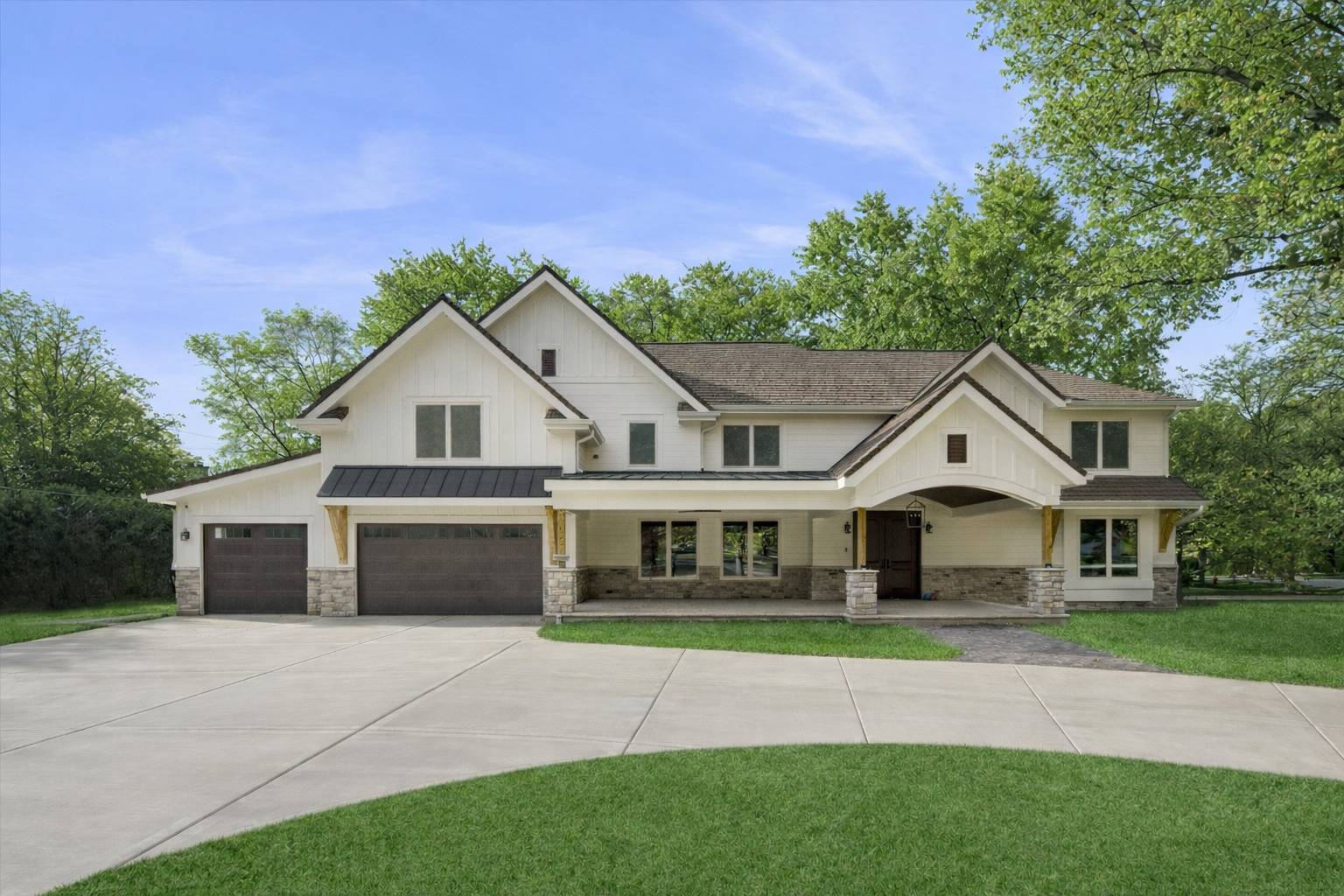 1220 N Harvard AVE, Arlington Heights, IL 60004