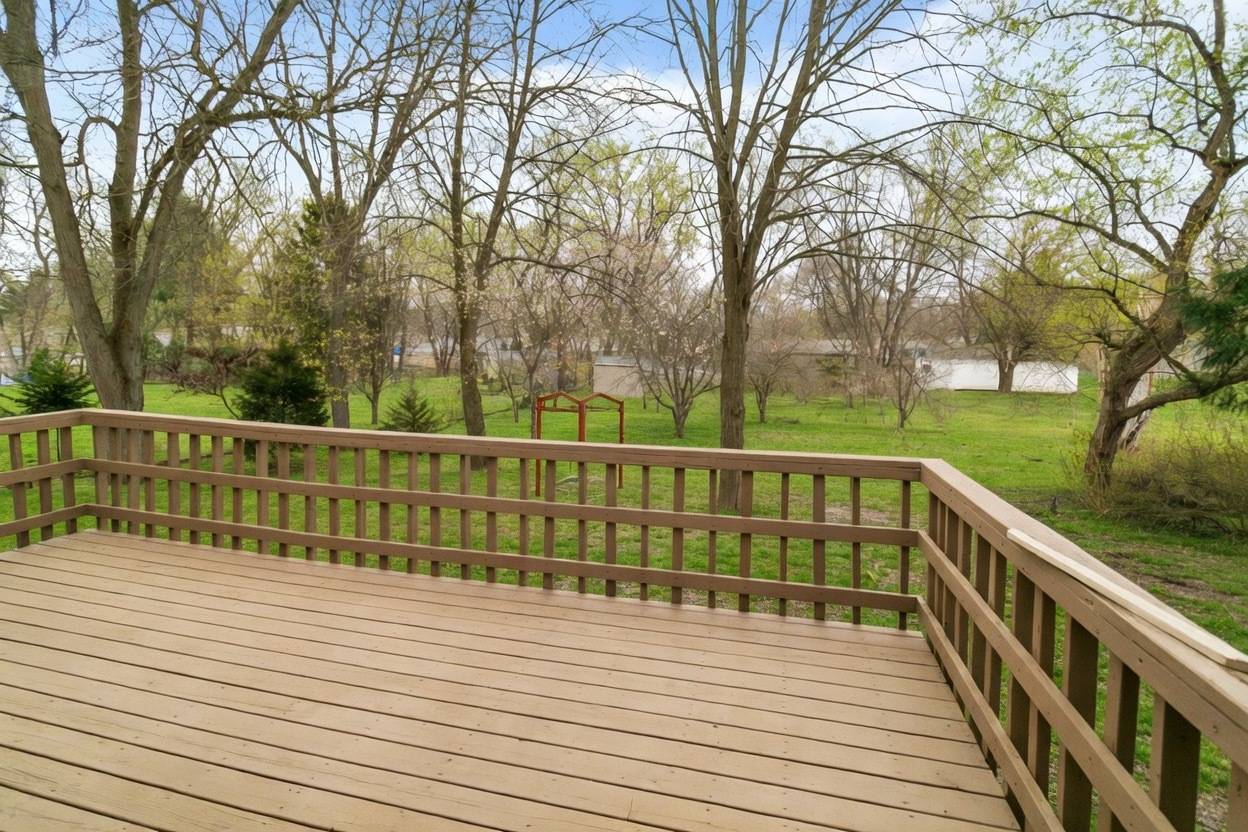 4126 Wildwood DR, Crystal Lake, IL 60014