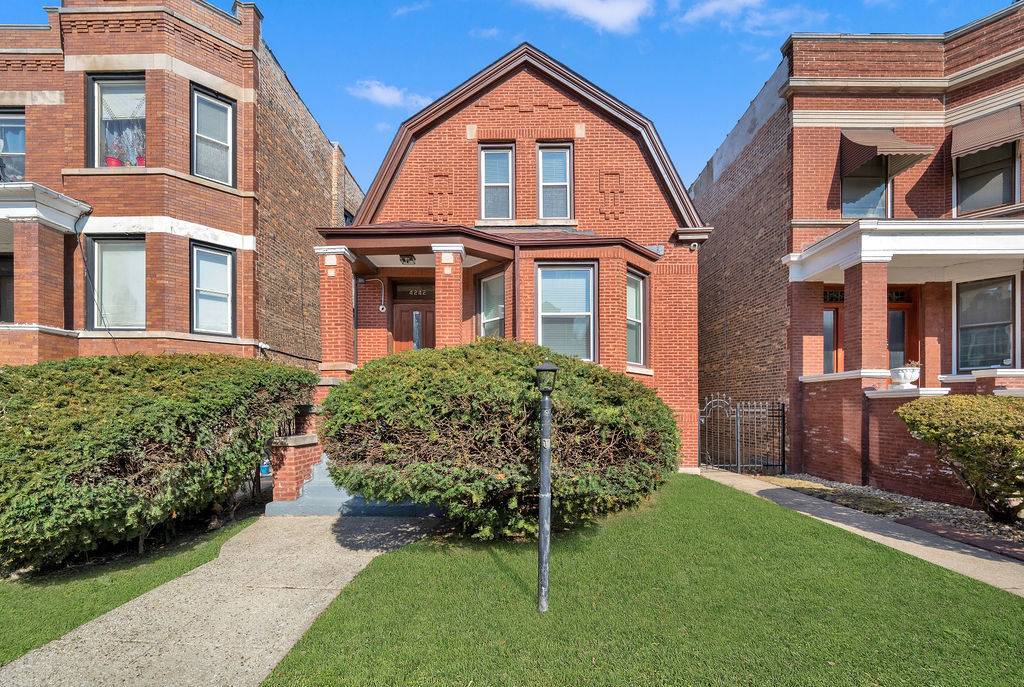 4242 W 21ST PL, Chicago, IL 60623