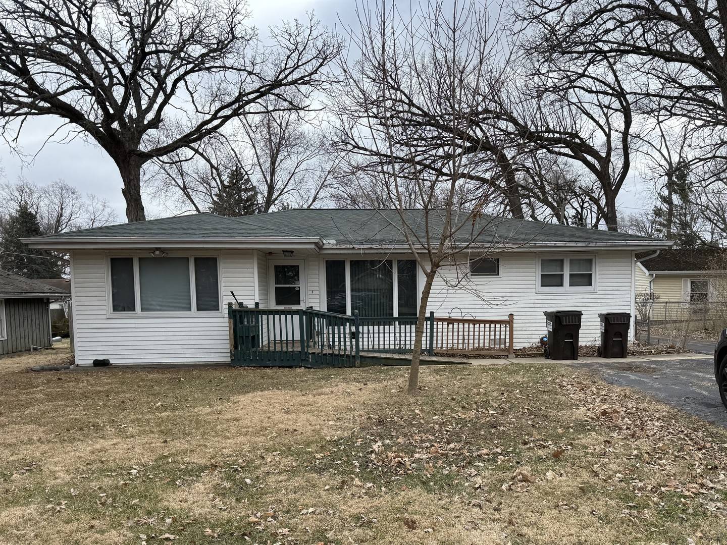 3011 Charlotte AVE, Mchenry, IL 60050