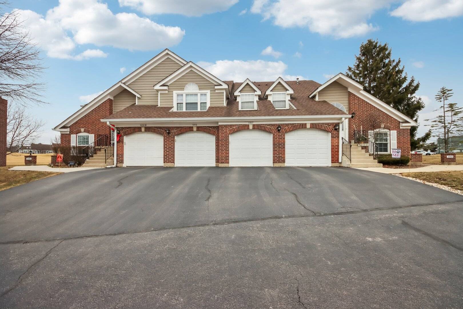 1002 Interloch CT #1002, Algonquin, IL 60102