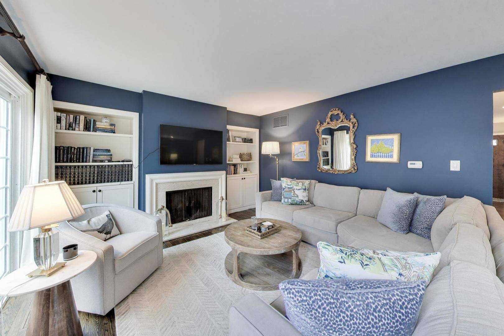 737 York CT, Northbrook, IL 60062